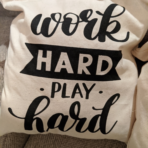 Burlap pillows 12x12 - Picture 4 of 4